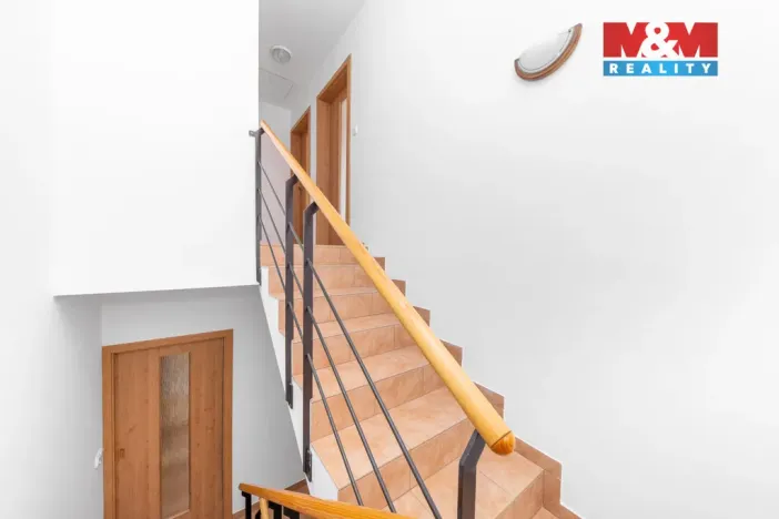 Prodej rodinného domu, Dolní Rožínka, 187 m2