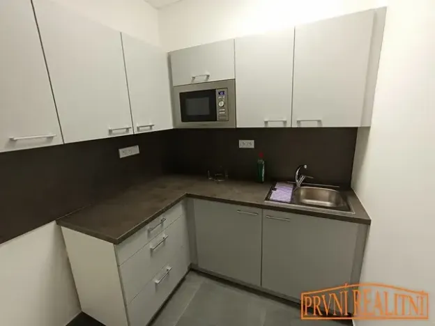 Pronájem kanceláře, Uherský Brod, Vazová, 15 m2