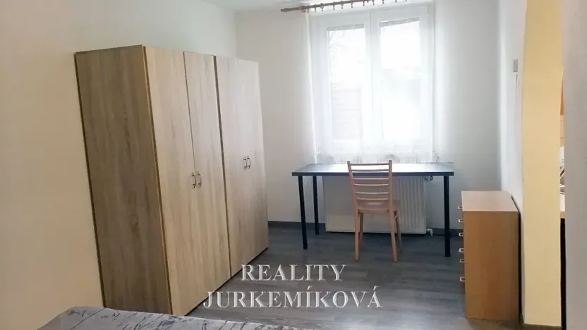 Pronájem bytu 1+kk, České Budějovice, Husova tř., 25 m2