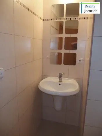 Pronájem bytu 2+kk, Jablonec nad Nisou, Dvorská, 50 m2