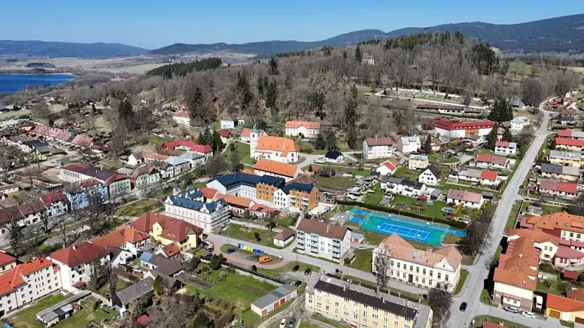 Prodej bytu 3+kk, Horní Planá, Náměstí, 83 m2