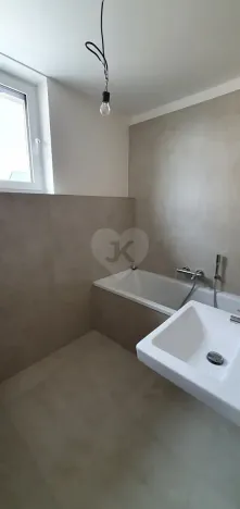 Pronájem bytu 2+kk, Praha - Královice, Ke Tvrzi, 117 m2