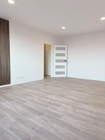 Pronájem bytu 1+1, Liberec, Bezová, 39 m2