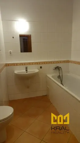 Pronájem bytu 1+kk, Praha - Strašnice, Názovská, 39 m2
