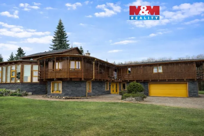 Prodej rodinného domu, Blatno - Mezihoří, 300 m2