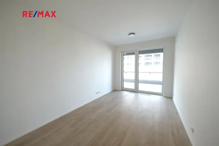Pronájem bytu 2+kk, Praha - Hloubětín, Poděbradská, 59 m2