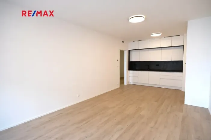 Pronájem bytu 2+kk, Praha - Hloubětín, Poděbradská, 59 m2