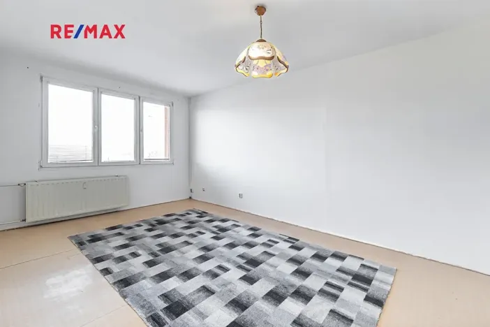 Pronájem bytu 1+1, Jindřichův Hradec, sídliště Vajgar, 42 m2