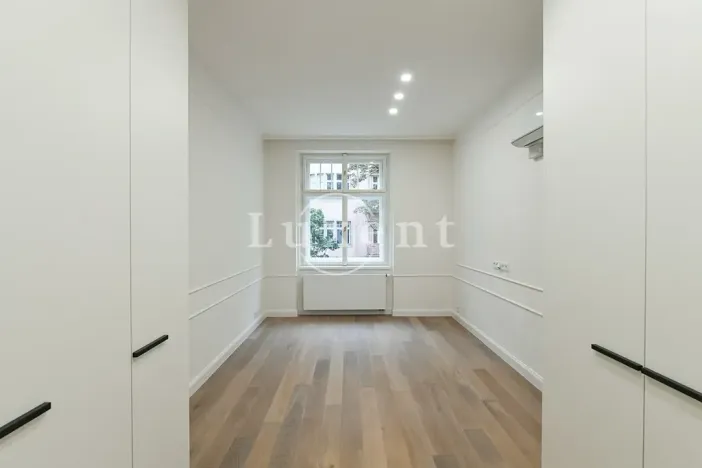 Pronájem bytu 4+kk, Praha - Vinohrady, náměstí Jiřího z Poděbrad, 118 m2