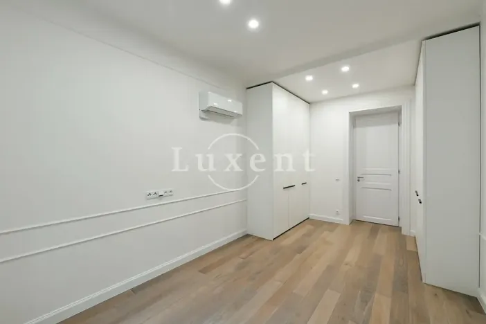 Pronájem bytu 4+kk, Praha - Vinohrady, náměstí Jiřího z Poděbrad, 118 m2