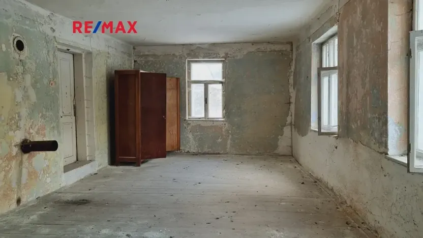 Prodej rodinného domu, Slatina, 215 m2