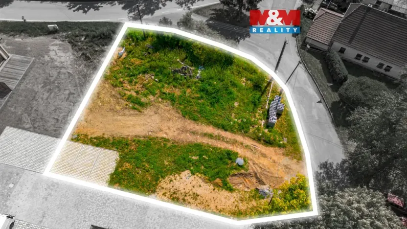 Prodej pozemku pro bydlení, Černá v Pošumaví - Bližná, 800 m2