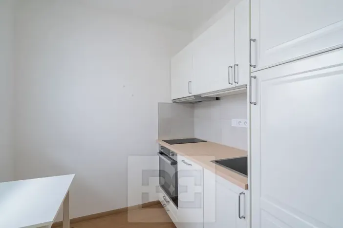Pronájem bytu 1+1, Praha - Střížkov, Bínova, 32 m2