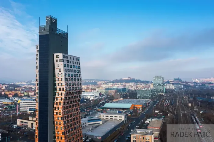 Prodej kanceláře, Brno, Pražákova, 272 m2