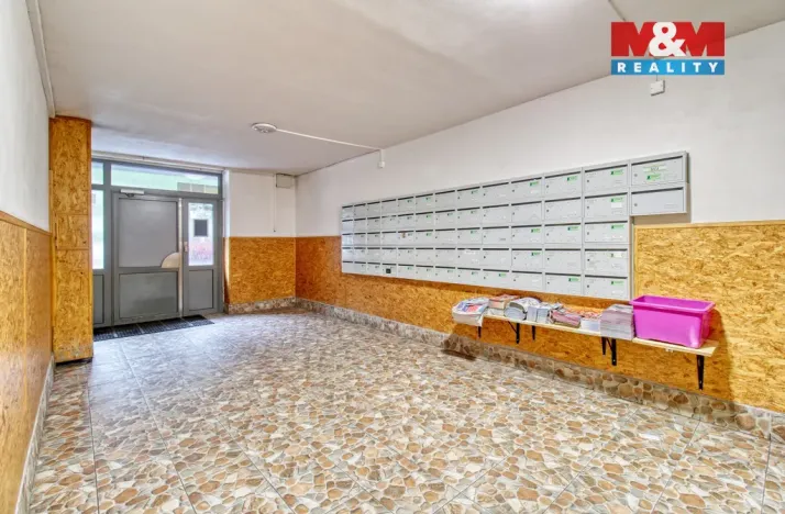 Pronájem bytu 2+1, Chomutov, Dřínovská, 61 m2