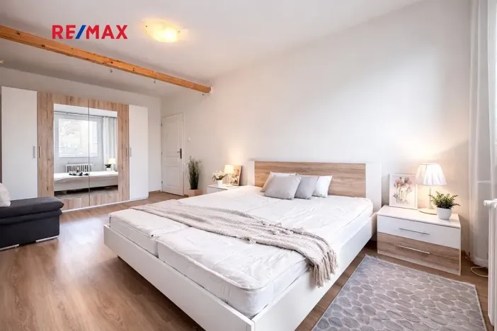 Pronájem bytu 4+kk, Praha - Vršovice, Kazašská, 107 m2