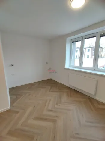 Pronájem bytu 2+kk, Ostrava, Myslbekova, 43 m2