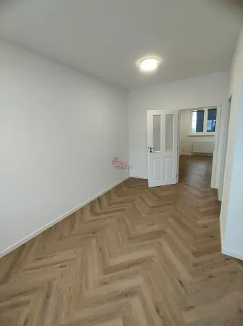 Pronájem bytu 2+kk, Ostrava, Myslbekova, 43 m2