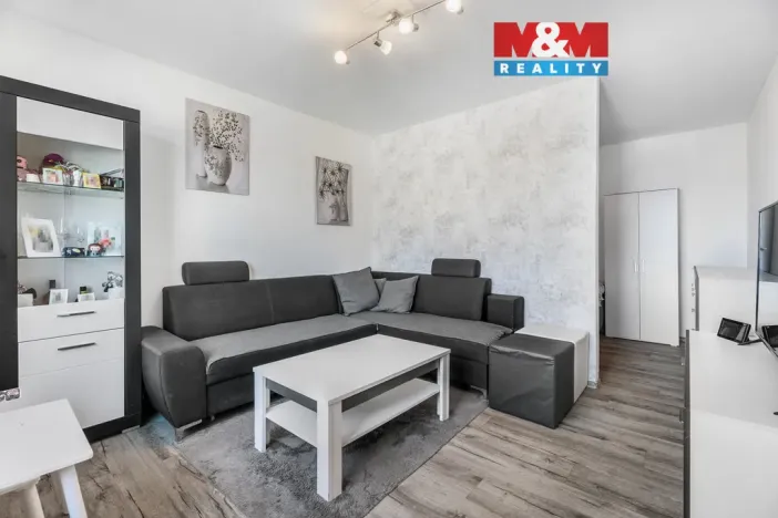 Pronájem bytu 3+1, Liberec - Liberec VI-Rochlice, Sametová, 69 m2