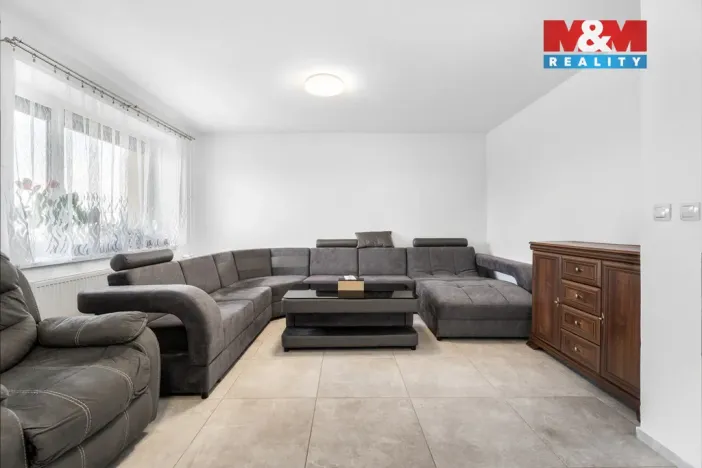 Prodej rodinného domu, Očihov, 280 m2