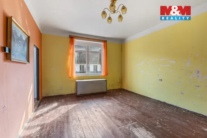 Prodej obchodního prostoru, Louny, Husova, 744 m2