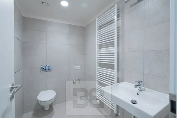 Pronájem bytu 1+kk, Praha - Hloubětín, Poděbradská, 32 m2