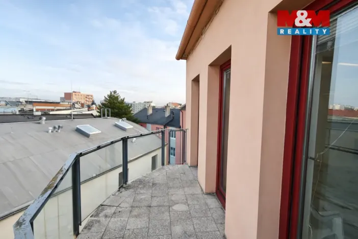 Pronájem kanceláře, Opava - Město, Dolní náměstí, 94 m2