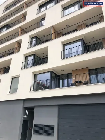 Pronájem bytu 2+kk, Brno, Střední, 48 m2