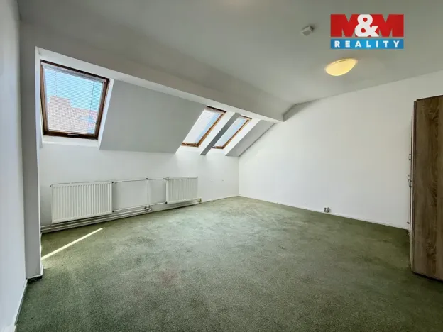 Pronájem bytu 2+1, Rychnov nad Kněžnou, Staré náměstí, 70 m2