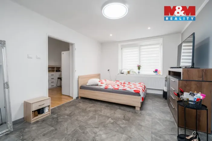 Prodej rodinného domu, Osek, Sokolská, 345 m2