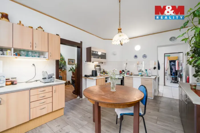 Prodej rodinného domu, Osek, Sokolská, 345 m2