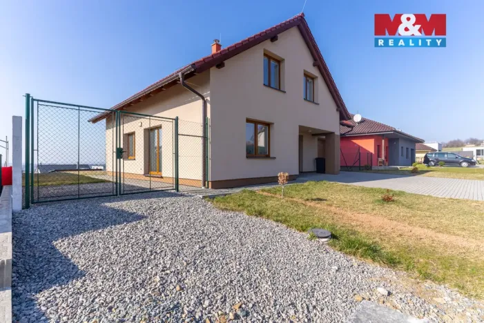 Prodej rodinného domu, Okrouhlá, 222 m2