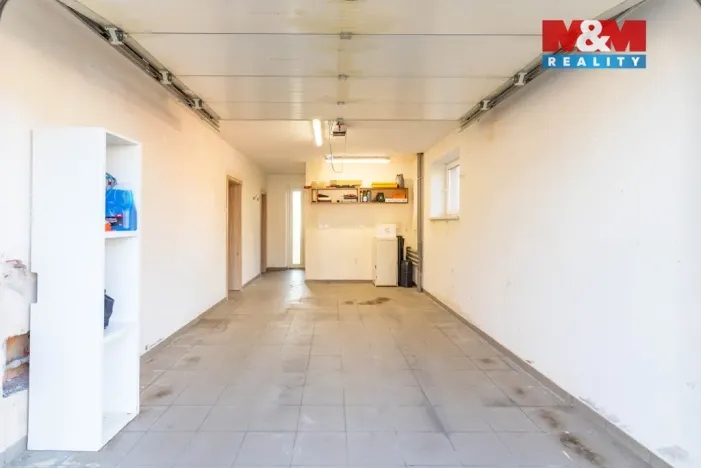 Prodej rodinného domu, Okrouhlá, 222 m2