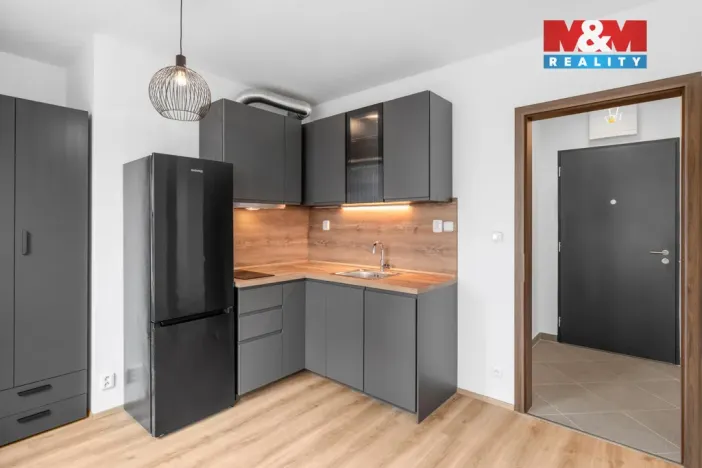 Prodej bytu 1+kk, Praha - Ruzyně, Stočesova, 26 m2