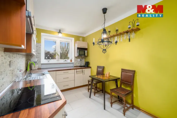 Prodej bytu 2+1, Teplice, Svojsíkova, 56 m2