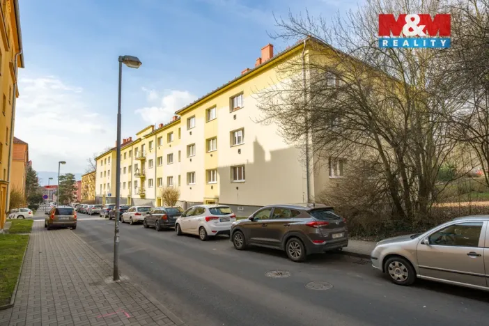 Prodej bytu 2+1, Teplice, Svojsíkova, 56 m2