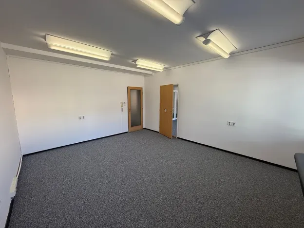 Pronájem kanceláře, Vsetín, Dolní náměstí, 194 m2