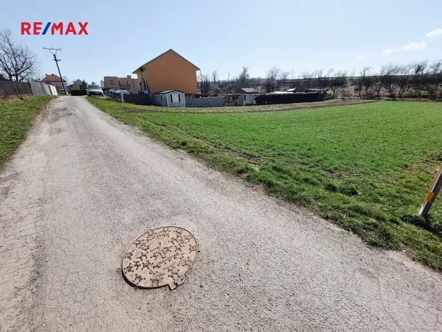 Prodej pozemku pro bydlení, Prace, 842 m2