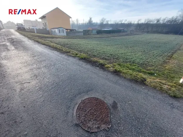 Prodej pozemku pro bydlení, Prace, 842 m2