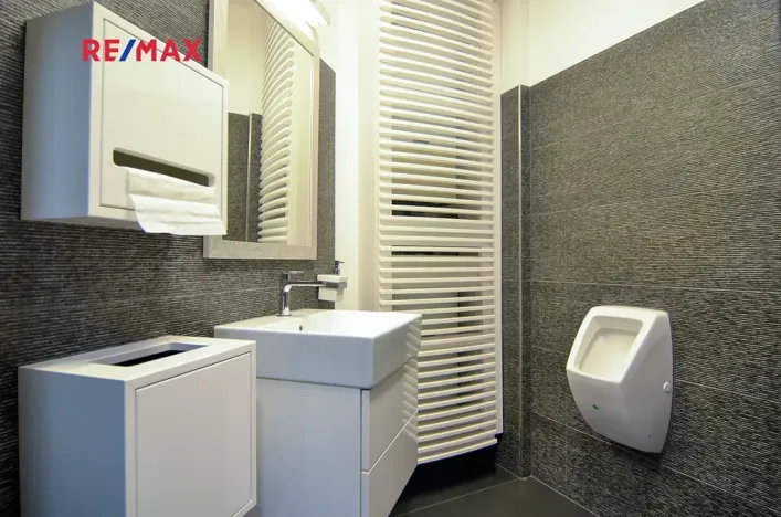 Prodej kanceláře, Břeclav, Slovácká, 137 m2