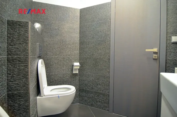 Prodej kanceláře, Břeclav, Slovácká, 137 m2