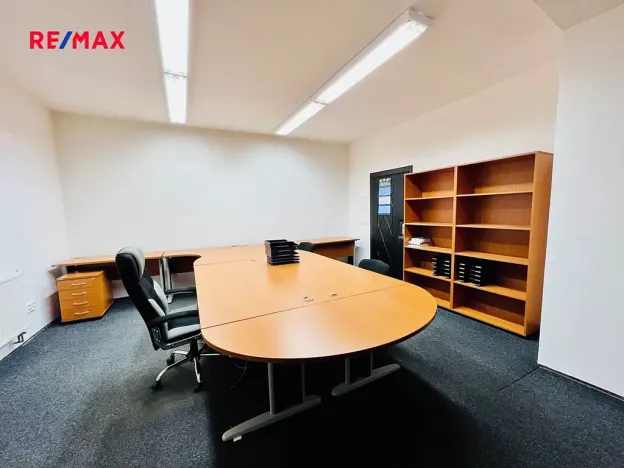 Pronájem kanceláře, Kyjov, 72 m2