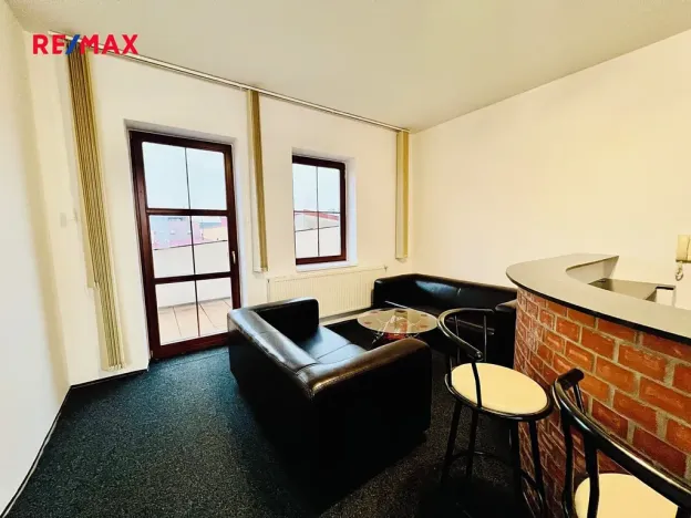 Pronájem kanceláře, Kyjov, 72 m2