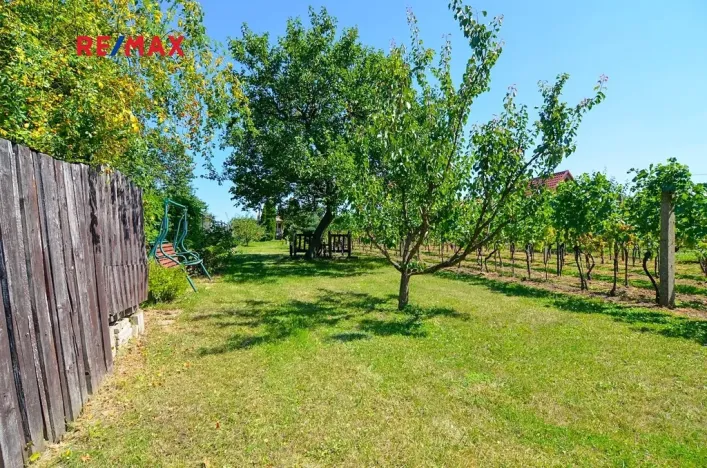 Prodej zahrady, Mikulov, 997 m2