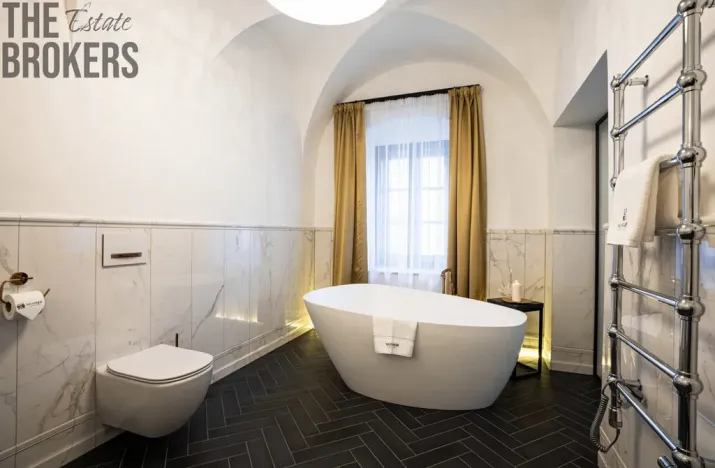 Prodej ubytování, Mikulov, Koněvova, 579 m2