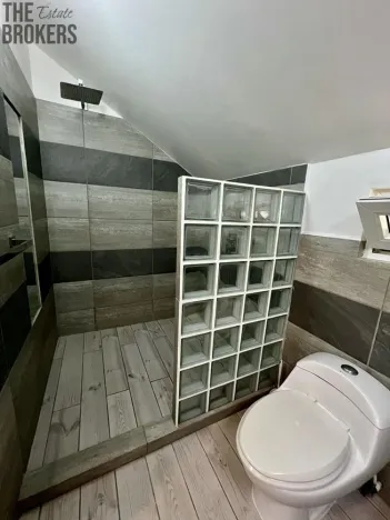 Prodej rodinného domu, Coxen Hole, Roatán, Honduras, 106 m2