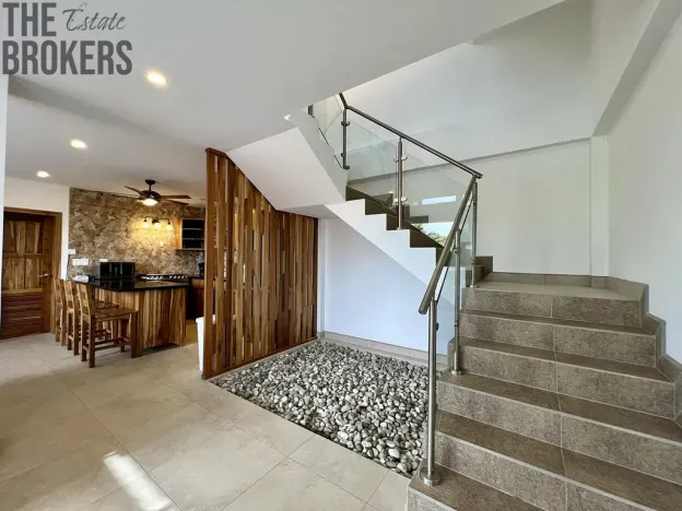 Prodej rodinného domu, Coxen Hole, Roatán, Honduras, 325 m2