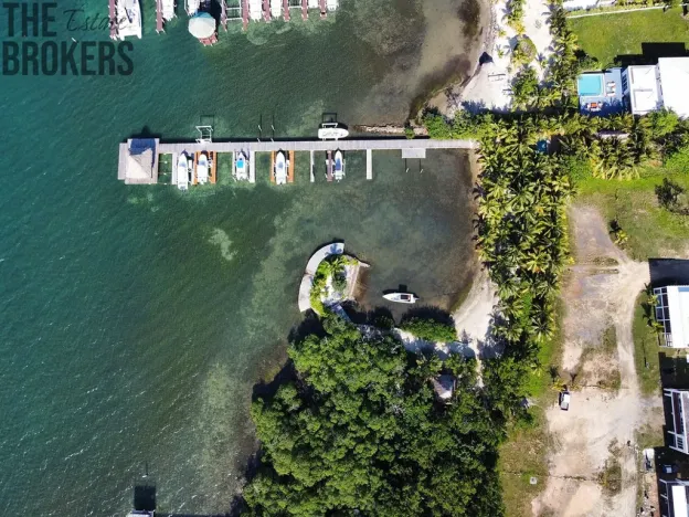 Prodej pozemku, Coxen Hole, Roatán, Honduras, 570 m2