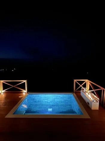 Prodej rodinného domu, Coxen Hole, Roatán, Honduras, 238 m2