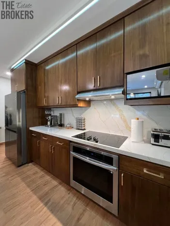 Prodej bytu 3+1, Coxen Hole, Roatán, Honduras, 139 m2